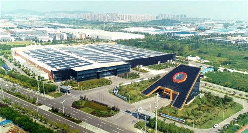 玻璃創(chuàng)造美好世界 一座工廠的兩種玻璃，技術(shù)開發(fā)引領(lǐng)企業(yè)新風(fēng)向